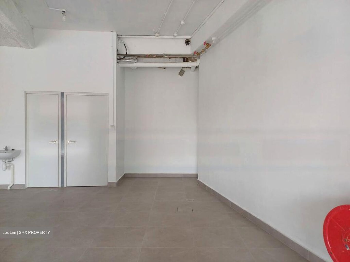 Mackenzie Regency (D9), Retail #458998431